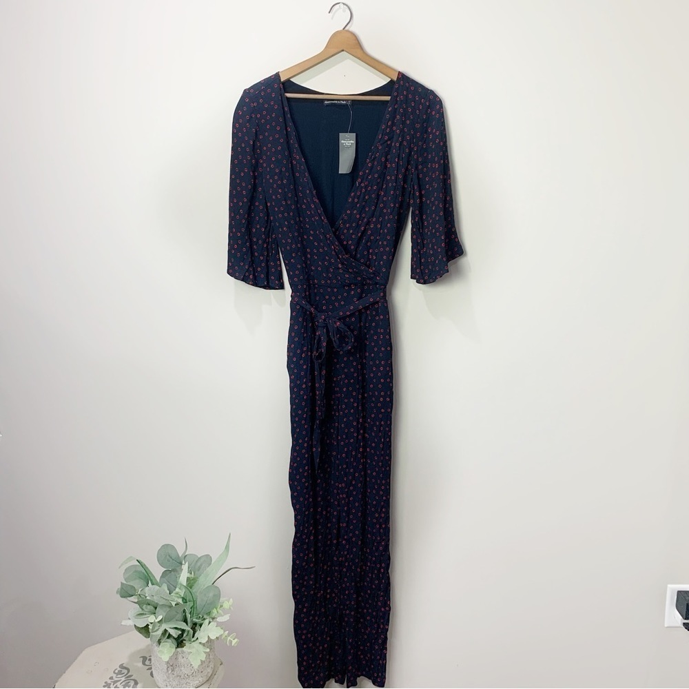 [Abercrombie & Fitch] Women's Navy Blue & Red Ditsy Floral Print Jumpsuit
